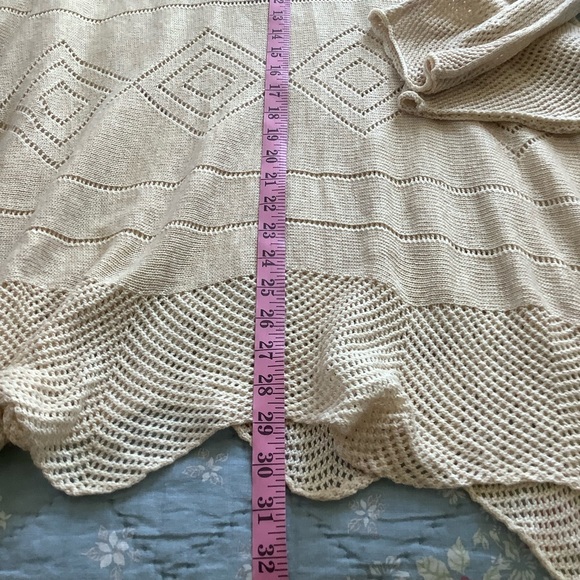 NWT Ciel Bohemian Sweater Shrug Pullover M Southwestern Beige Boho Knit - Picture 8 of 10